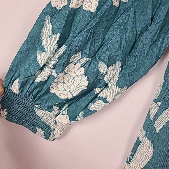 NEW WONDERLY Blue Floral Popover Tunic Top Sz M NWT $46 - Picture 5 of 7